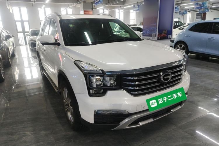 Used GAC Trumpchi GS8 2017 320T Two-Wheel Drive Luxury Smart Connectivity Version (7 Seats) Front Right 45 Deg