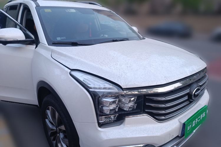 Used GAC Trumpchi GS8 2017 320T Four-Wheel Drive Luxury Smart Connectivity Version (7 Seats) Front Right 45 Deg