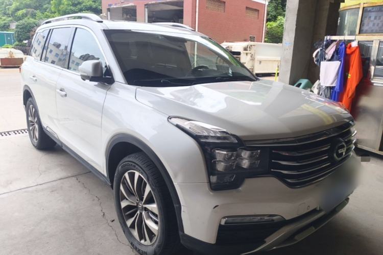 Used GAC Trumpchi GS8 2017 320T Two-Wheel Drive Luxury Smart Connectivity Version (7 Seats) Front Right 45 Deg