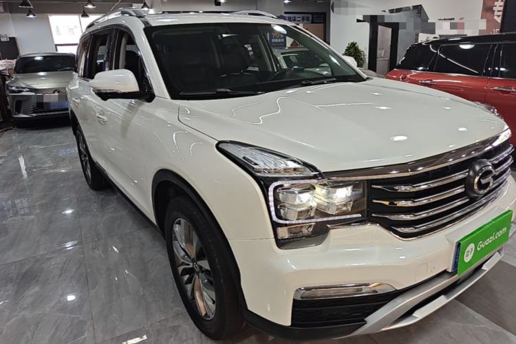 Used GAC Trumpchi GS8 2017 320T Two-Wheel Drive Luxury Smart Connectivity Version (7 Seats) Front Right 45 Deg