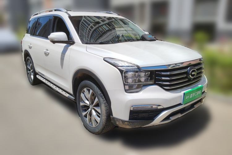 Used GAC Trumpchi GS8 2017 320T Two-Wheel Drive Luxury Smart Connectivity Version (7 Seats) Front Right 45 Deg
