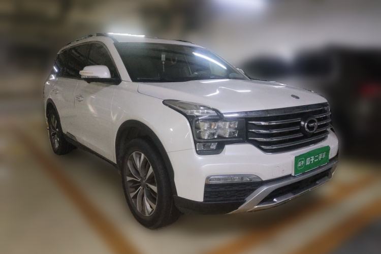 Used GAC Trumpchi GS8 2017 320T Two-Wheel Drive Luxury Smart Connectivity Version (7 Seats) Front Right 45 Deg