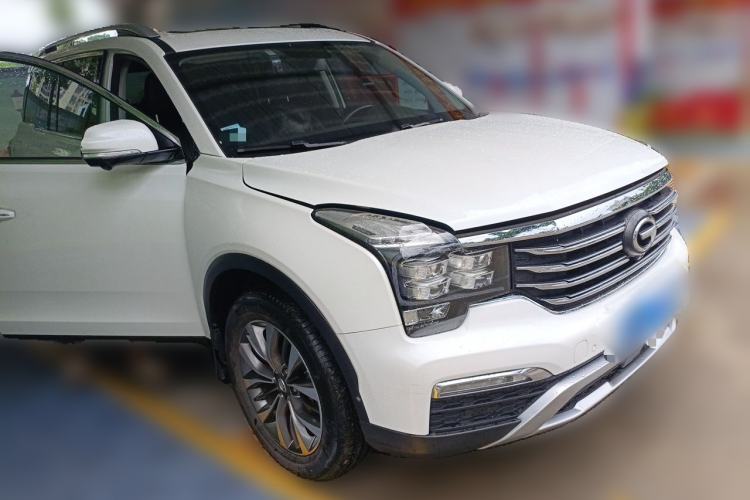 Used GAC Trumpchi GS8 2017 320T Two-Wheel Drive Luxury Smart Connectivity Version (7 Seats) Front Right 45 Deg