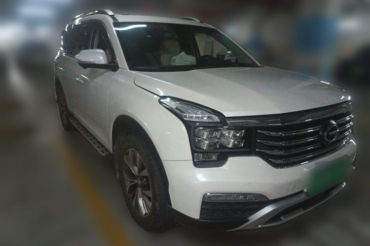 Used GAC Trumpchi GS8 2017 320T Two-Wheel Drive Luxury Smart Connectivity Version (7 Seats) Front Right 45 Deg