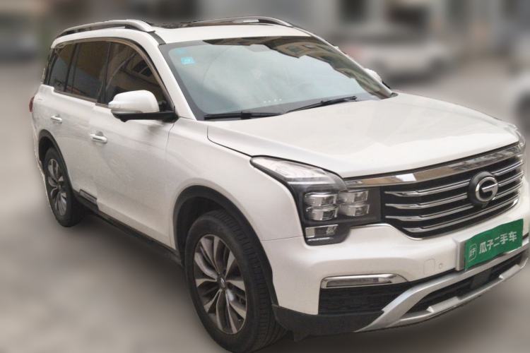 Used GAC Trumpchi GS8 2017 320T Two-Wheel Drive Luxury Smart Connectivity Version (7 Seats) Front Right 45 Deg