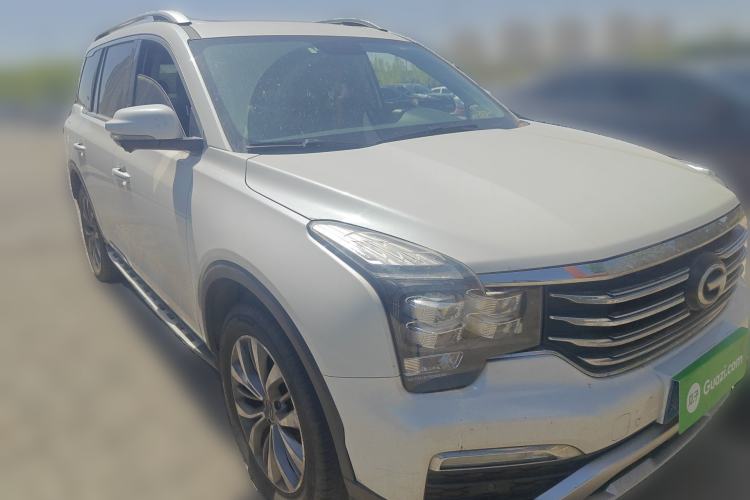 Used GAC Trumpchi GS8 2017 320T Two-Wheel Drive Luxury Smart Connectivity Version (7 Seats) Front Right 45 Deg