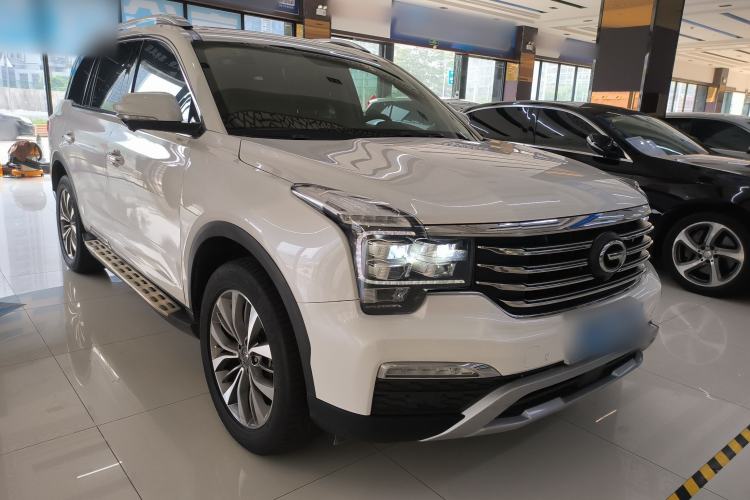 Used GAC Trumpchi GS8 2017 320T Two-Wheel Drive Luxury Smart Connectivity Version (7 Seats) Front Right 45 Deg
