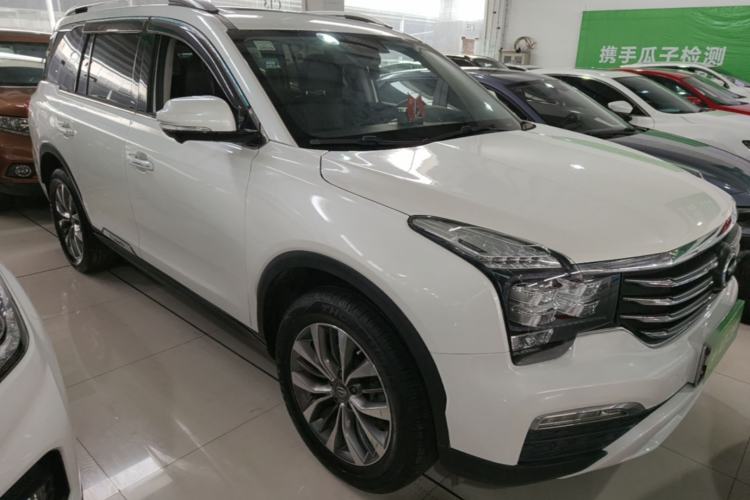 Used GAC Trumpchi GS8 2017 320T Two-Wheel Drive Luxury Smart Connectivity Version (7 Seats) Front Right 45 Deg