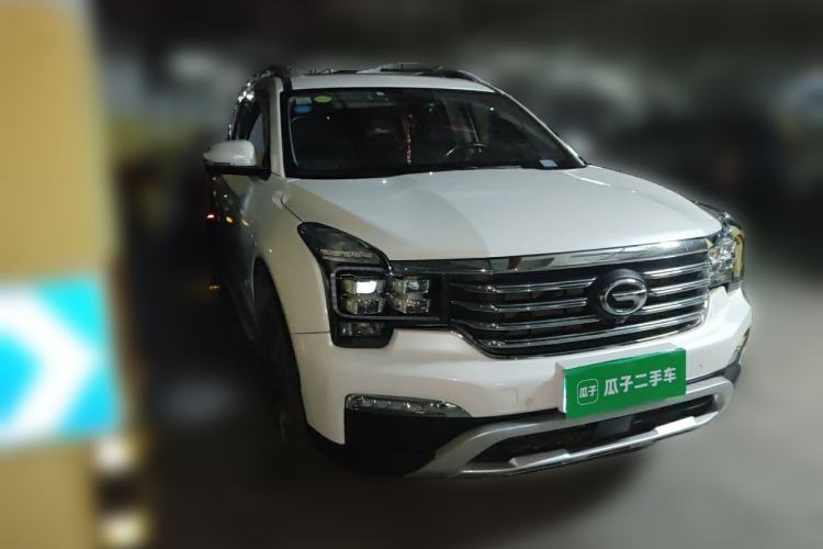 Used GAC Trumpchi GS8 2017 320T Two-Wheel Drive Luxury Smart Connectivity Version (7 Seats) Front Right 45 Deg