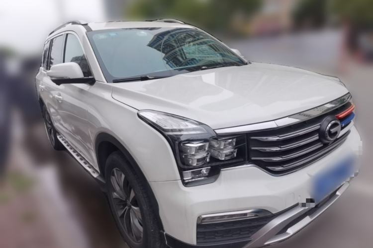 Used GAC Trumpchi GS8 2017 320T Two-Wheel Drive Luxury Smart Connectivity Version (7 Seats) Front Right 45 Deg