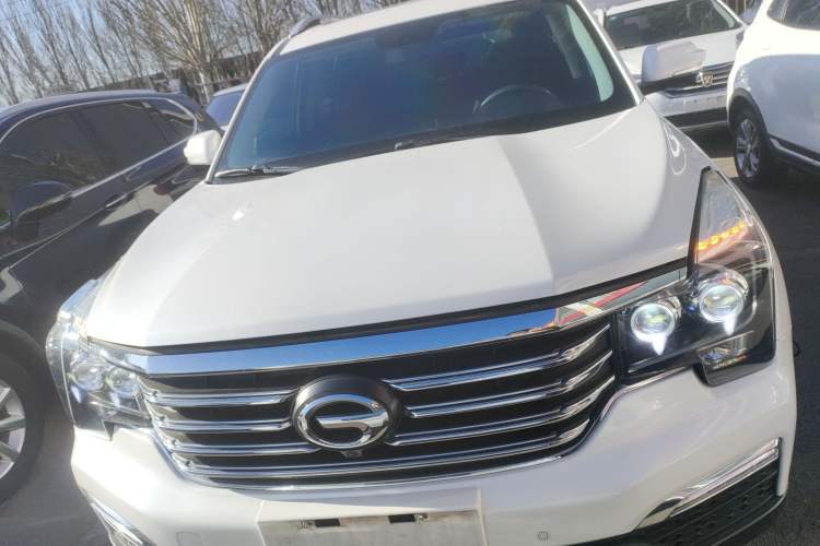 Used GAC Trumpchi GS8 2017 320T Two-Wheel Drive Luxury Smart Connectivity Version (7 Seats) Front