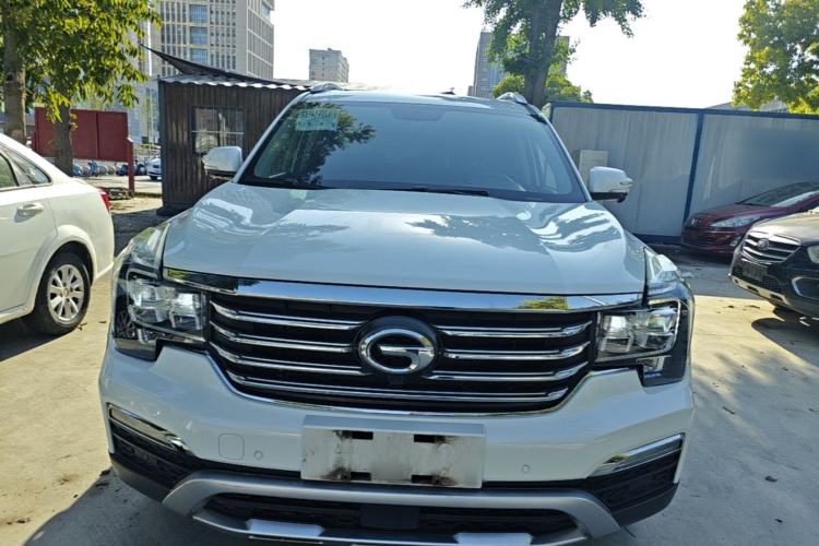 Used GAC Trumpchi GS8 2017 320T Two-Wheel Drive Luxury Smart Connectivity Version (7 Seats) Front
