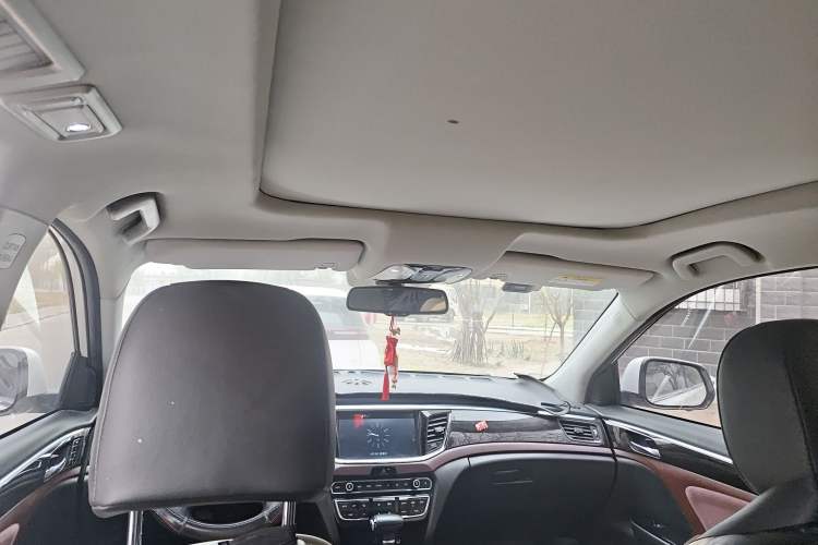 Used GAC Trumpchi GS8 2017 320T Two-Wheel Drive Luxury Smart Connectivity Version (7 Seats) Headliner