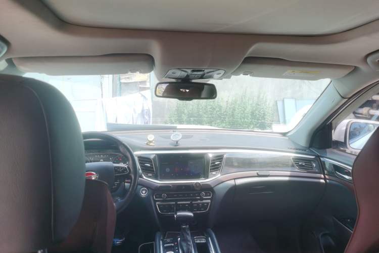 Used GAC Trumpchi GS8 2017 320T Two-Wheel Drive Luxury Smart Connectivity Version (7 Seats) Headliner