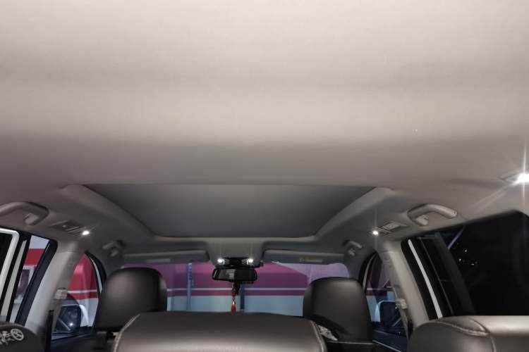 Used GAC Trumpchi GS8 2017 320T Four-Wheel Drive Luxury Smart Connectivity Version (7 Seats) Headliner