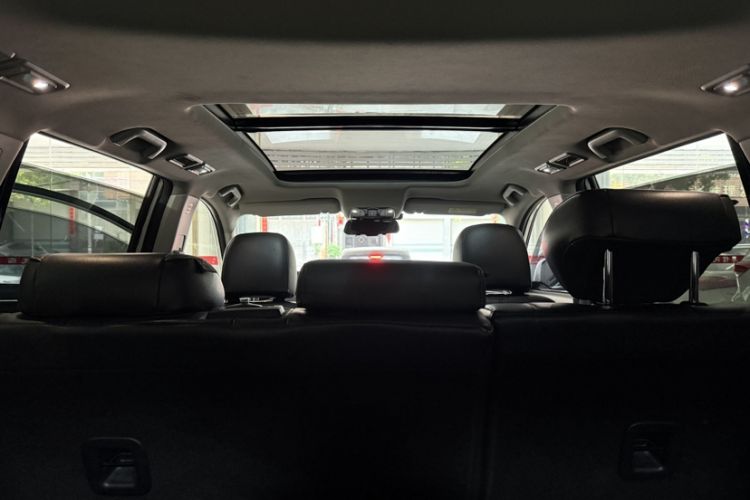 Used GAC Trumpchi GS8 2017 320T Two-Wheel Drive Luxury Smart Connectivity Version (7 Seats) Headliner