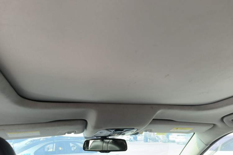 Used GAC Trumpchi GS8 2017 320T Four-Wheel Drive Luxury Smart Connectivity Version (7 Seats) Headliner