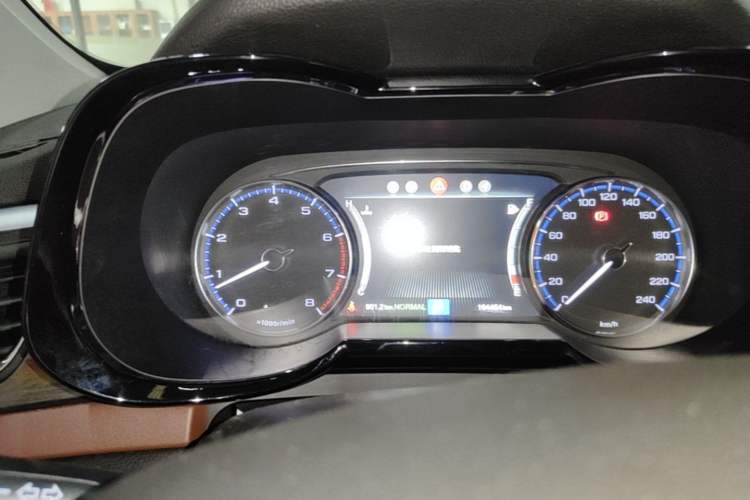 Used GAC Trumpchi GS8 2017 320T Two-Wheel Drive Luxury Edition (7 Seats) Instrument Cluster