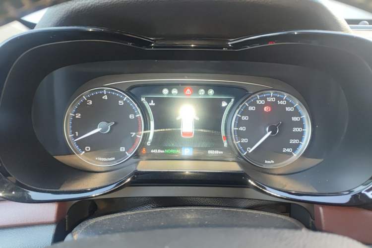Used GAC Trumpchi GS8 2017 320T Two-Wheel Drive Luxury Smart Connectivity Version (7 Seats) Instrument Cluster