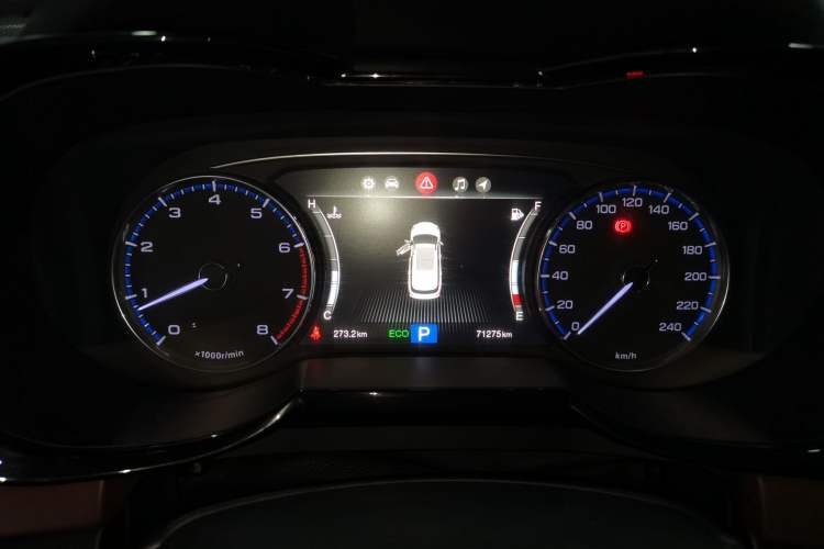Used GAC Trumpchi GS8 2017 320T Two-Wheel Drive Luxury Smart Connectivity Version (7 Seats) Instrument Cluster