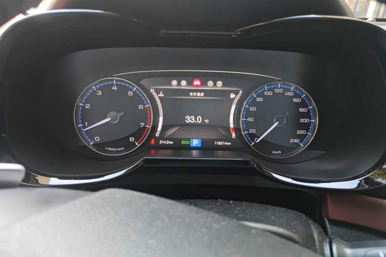 Used GAC Trumpchi GS8 2017 320T Two-Wheel Drive Luxury Smart Connectivity Version (7 Seats) Instrument Cluster