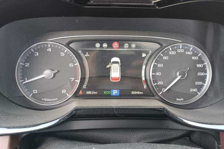 Used GAC Trumpchi GS8 2017 320T Two-Wheel Drive Luxury Smart Connectivity Version (7 Seats) Instrument Cluster