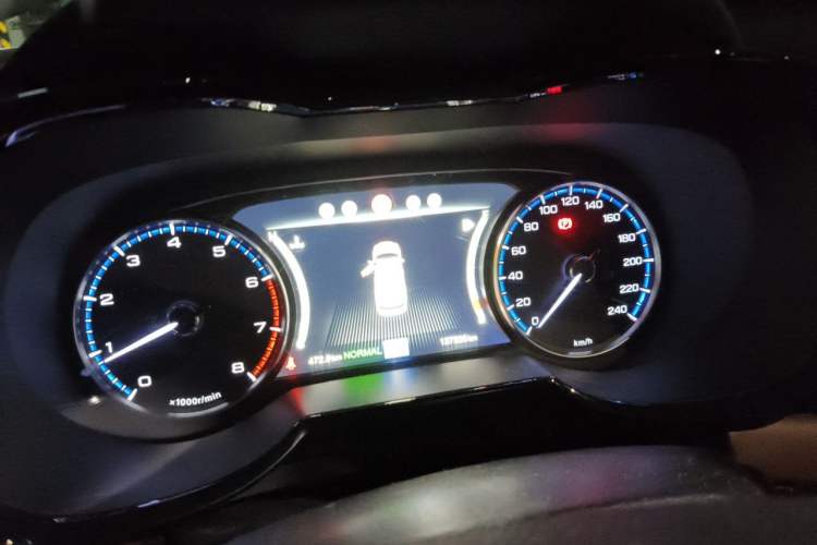 Used GAC Trumpchi GS8 2017 320T Two-Wheel Drive Luxury Smart Connectivity Version (7 Seats) Instrument Cluster