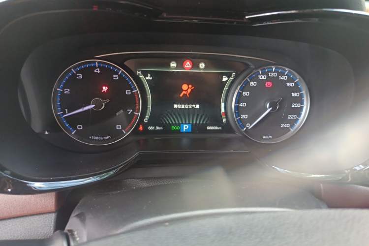 Used GAC Trumpchi GS8 2017 320T Two-Wheel Drive Luxury Edition (7 Seats) Instrument Cluster