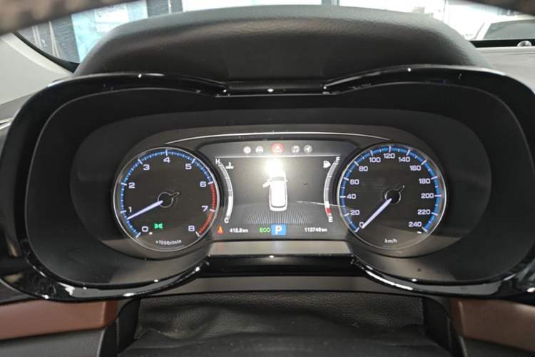 Used GAC Trumpchi GS8 2017 320T Two-Wheel Drive Luxury Smart Connectivity Version (7 Seats) Instrument Cluster