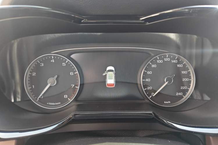 Used GAC Trumpchi GS8 2017 320T Two-Wheel Drive Luxury Smart Connectivity Version (7 Seats) Instrument Cluster