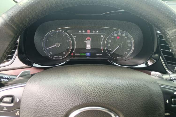 Used GAC Trumpchi GS8 2017 320T Two-Wheel Drive Luxury Smart Connectivity Version (7 Seats) Instrument Cluster