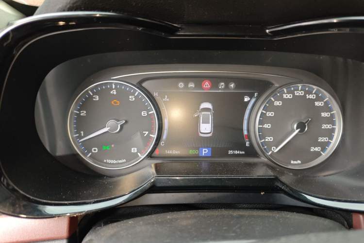 Used GAC Trumpchi GS8 2017 320T Four-Wheel Drive Supreme Edition (7-seater) Instrument Cluster