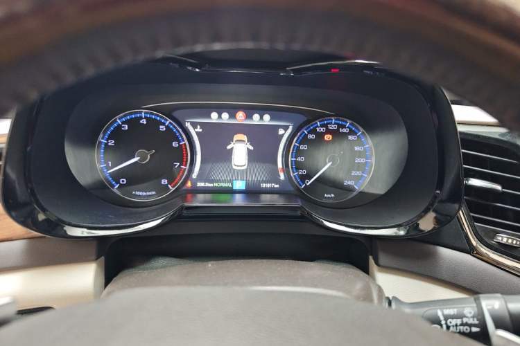 Used GAC Trumpchi GS8 2017 320T Two-Wheel Drive Luxury Smart Connectivity Version (7 Seats) Instrument Cluster