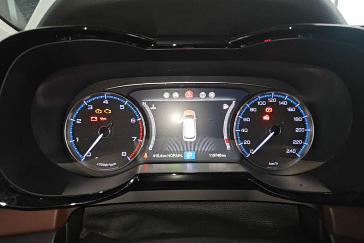 Used GAC Trumpchi GS8 2017 320T Two-Wheel Drive Luxury Smart Connectivity Version (7 Seats) Instrument Cluster