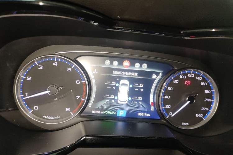 Used GAC Trumpchi GS8 2017 320T Two-Wheel Drive Luxury Smart Connectivity Version (7 Seats) Instrument Cluster