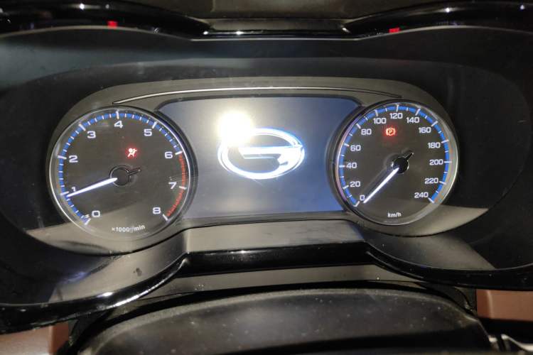Used GAC Trumpchi GS8 2017 320T Two-Wheel Drive Luxury Smart Connectivity Version (7 Seats) Instrument Cluster