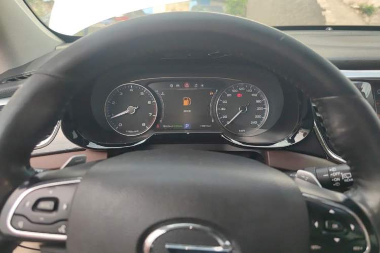 Used GAC Trumpchi GS8 2017 320T Two-Wheel Drive Luxury Smart Connectivity Version (7 Seats) Instrument Cluster