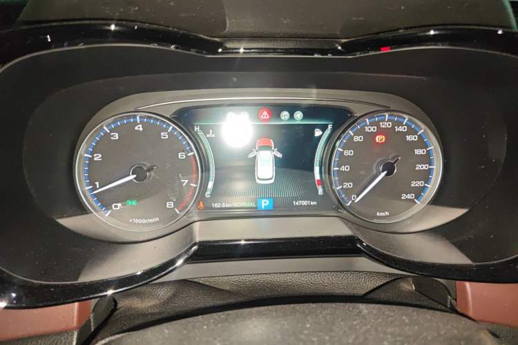 Used GAC Trumpchi GS8 2017 320T Two-Wheel Drive Luxury Smart Connectivity Version (7 Seats) Instrument Cluster
