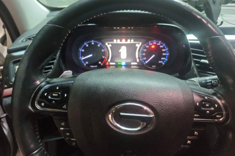 Used GAC Trumpchi GS8 2017 320T Two-Wheel Drive Luxury Smart Connectivity Version (7 Seats) Instrument Cluster