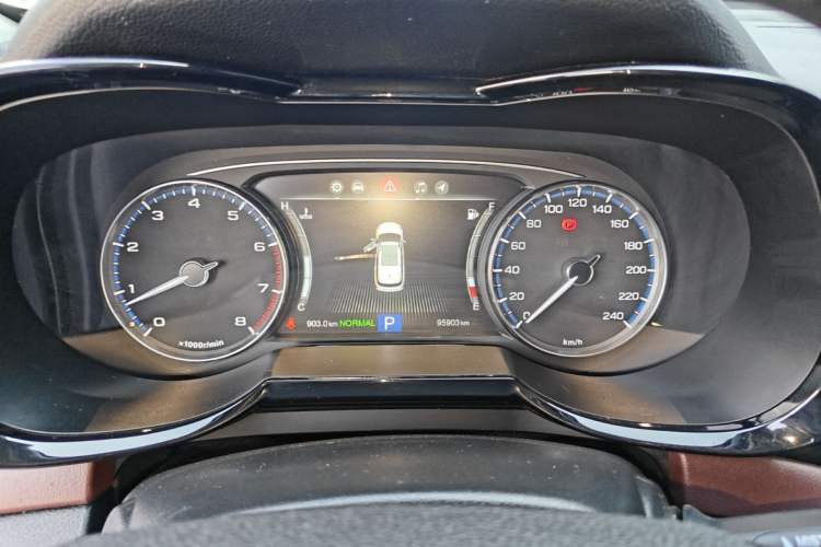 Used GAC Trumpchi GS8 2017 320T Two-Wheel Drive Luxury Smart Connectivity Version (7 Seats) Instrument Cluster