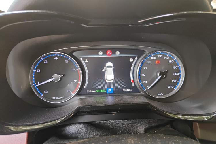Used GAC Trumpchi GS8 2017 320T Two-Wheel Drive Luxury Edition (7 Seats) Instrument Cluster