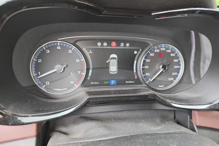 Used GAC Trumpchi GS8 2017 320T Two-Wheel Drive Luxury Smart Connectivity Version (7 Seats) Instrument Cluster