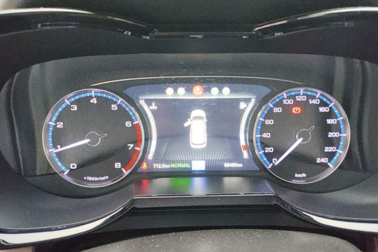 Used GAC Trumpchi GS8 2017 320T Two-Wheel Drive Luxury Smart Connectivity Version (7 Seats) Instrument Cluster