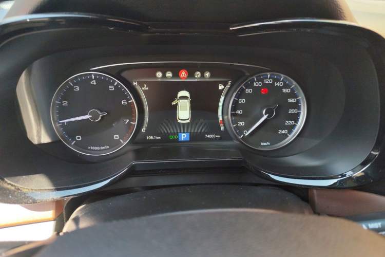 Used GAC Trumpchi GS8 2017 320T Two-Wheel Drive Luxury Smart Connectivity Version (7 Seats) Instrument Cluster