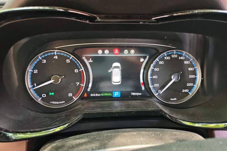 Used GAC Trumpchi GS8 2017 320T Two-Wheel Drive Luxury Smart Connectivity Version (7 Seats) Instrument Cluster