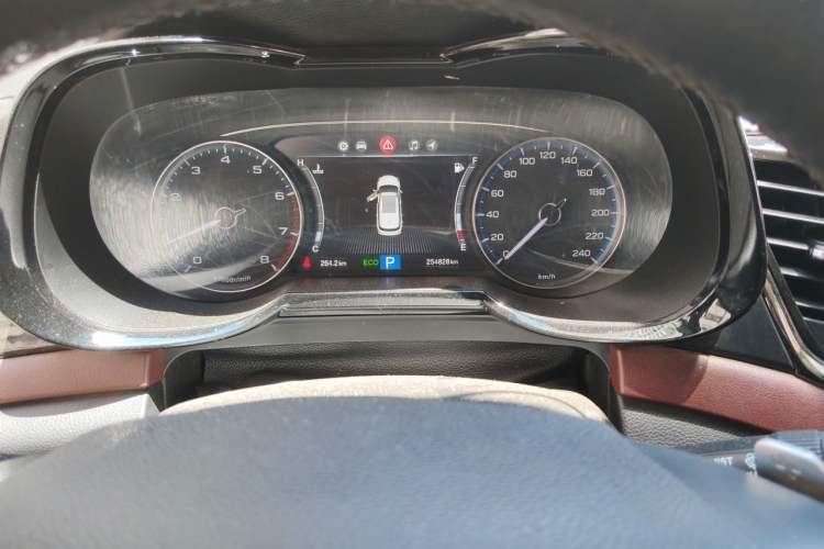 Used GAC Trumpchi GS8 2017 320T Two-Wheel Drive Luxury Smart Connectivity Version (7 Seats) Instrument Cluster