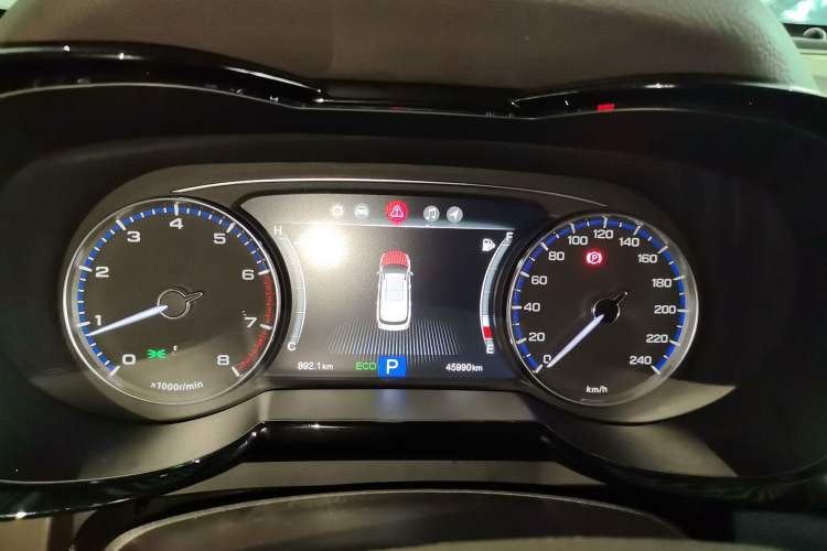 Used GAC Trumpchi GS8 2017 320T Two-Wheel Drive Luxury Smart Connectivity Version (7 Seats)