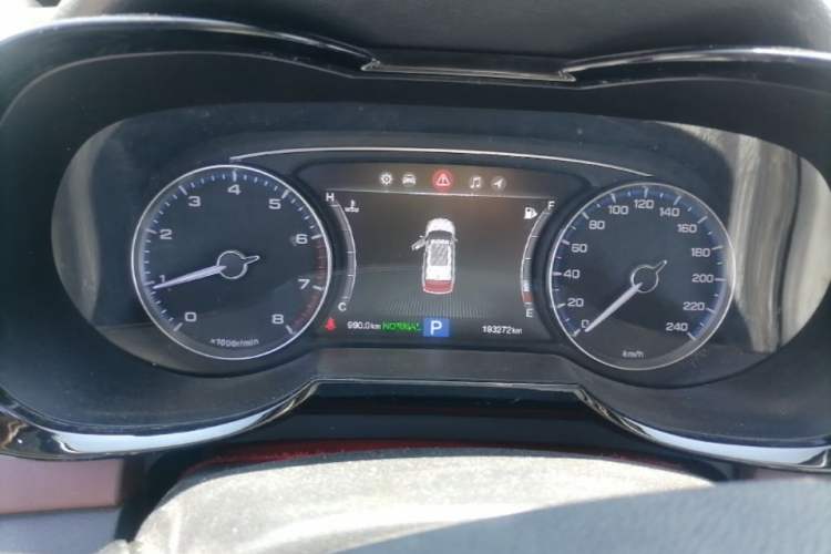 Used GAC Trumpchi GS8 2017 320T Two-Wheel Drive Luxury Smart Connectivity Version (7 Seats) Instrument Cluster