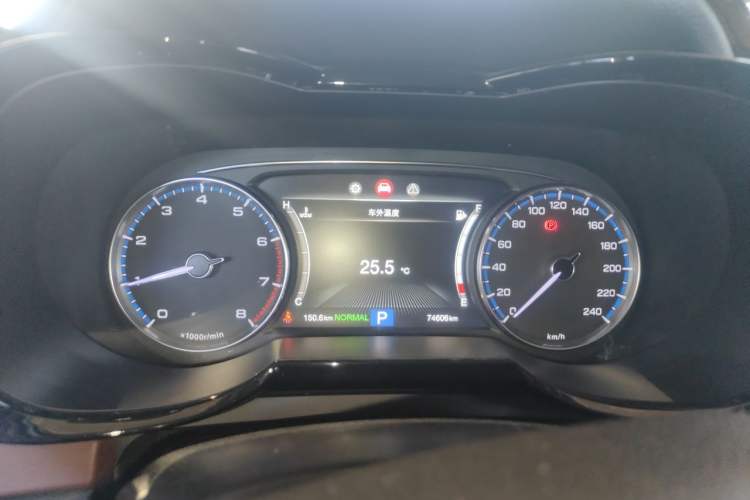 Used GAC Trumpchi GS8 2017 320T Two-Wheel Drive Luxury Smart Connectivity Version (7 Seats) Instrument Cluster