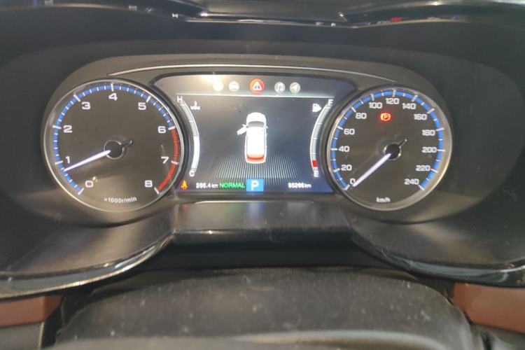 Used GAC Trumpchi GS8 2017 320T Two-Wheel Drive Luxury Smart Connectivity Version (7 Seats) Instrument Cluster